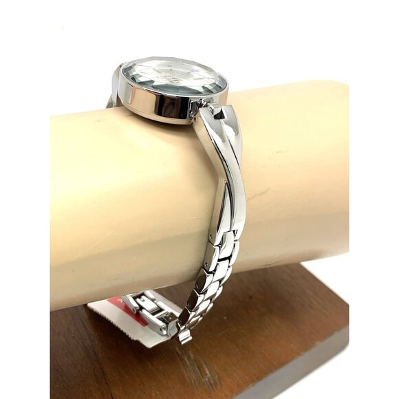 Timex Women's Watch TW2T49400 Quartz Silver Dial Stainless Steel 26mm - Picture 12 of 14